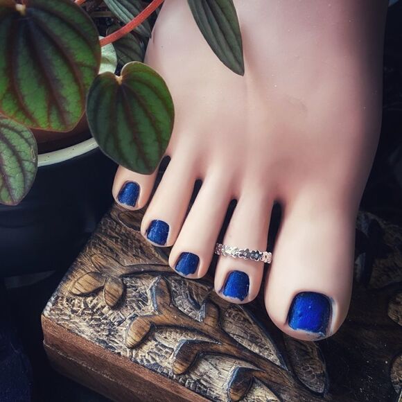 Sterling Silver Flower CZ Band Toe Ring - Picture 4 of 8